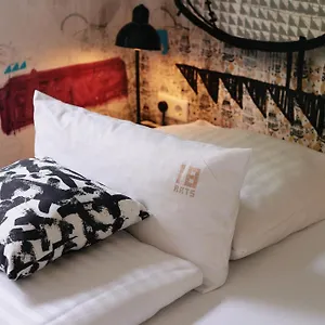 Hotel 18arts - Living In A Gallery!, Cologne